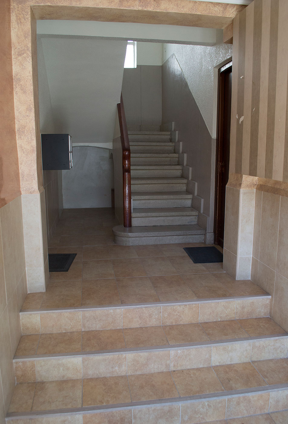 2018-arquitecto-mario-herce-laguna-diseno-calle-este-arnedo-vertical-ANTES